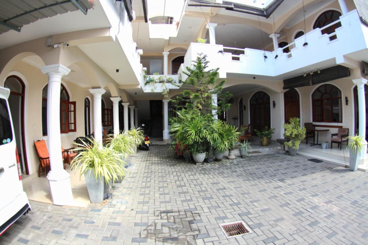 Angel Inn Guest House Negombo Exterior foto